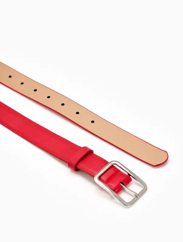 Ремень жен 05-01-02-01, Июнь2505, 3*0,3*110 см, без винта, пряж мат металл, 1 прокол, красн   109031