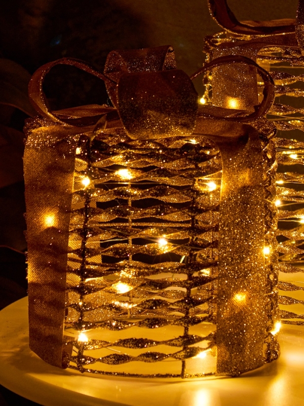 Фигура световая "Подарки цилиндр", 25х20х15 см, 90 LED, батарейки ААх8 (не в компл.), свечение тёплое белое