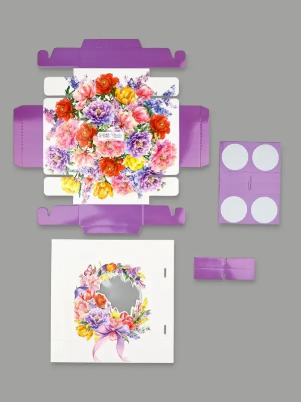 Коробка под 4 конфеты со скретч-слоем &laquo;Букет&raquo;, 10.5 х 10.5 х 3.5 см