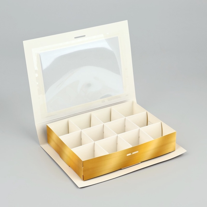 Коробка под 12 конфет с ячейками &laquo;Дерево&raquo; 18.5 х 13.5 х 3.5 см