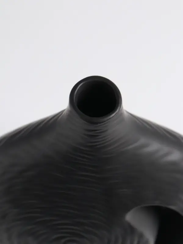 Ваза &laquo;Невада&raquo;, 23&times;16.5 см, керамика, чёрная