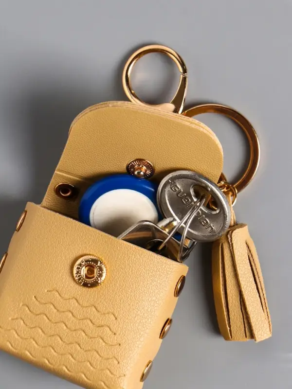 Брелок кожзам с карабином, с кистью "Сумочка. Котик" сливочный 5х2,5х6 см