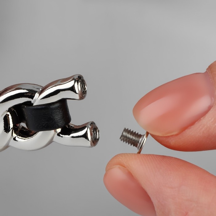 Ручка для сумки, металлическая, с винтами для крепления, 12,8 &times; 6,5 см, цвет серебряный/чёрный