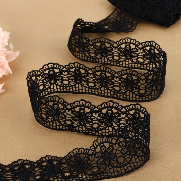 Кружево гипюровое, 45 мм &times; 6,8 &plusmn; 0,5 м, цвет чёрный