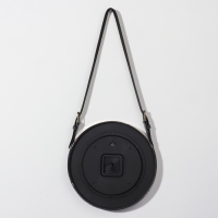 Зеркало настенное круглое &laquo;Антураж&raquo; d зеркальной поверхности 28 см, с ремешком из искусственной кожи, цвет МИКС