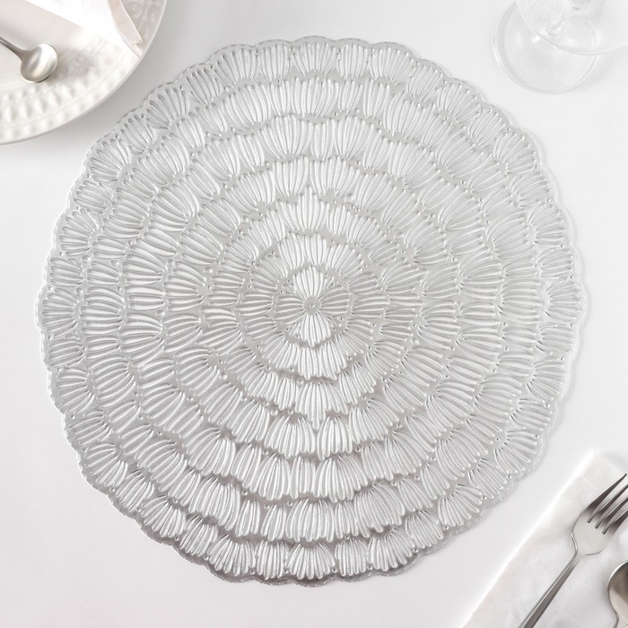 Салфетки сервировочные на стол Доляна &laquo;Бутоны&raquo;, d=38 см, 4 шт, цвет серебро