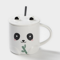 Кружка керамическая с ложкой &laquo;Панда&raquo;, 350 мл, цвет белый