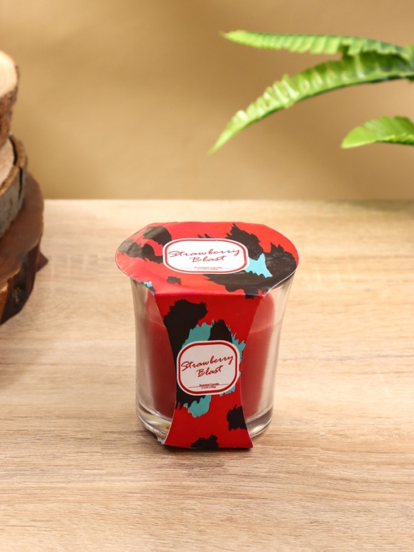 Свеча ароматическая "Candle" 100 гр, клубничный взрыв
