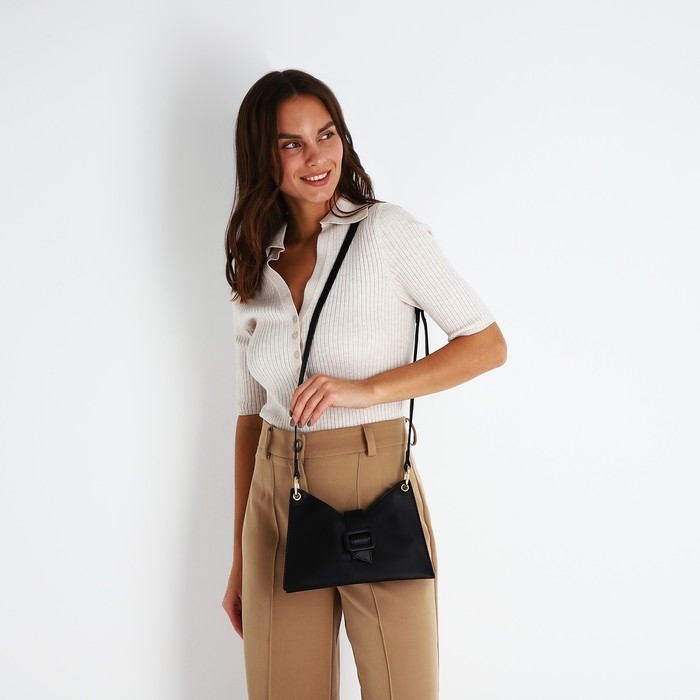 Сумка-мессенджер на молнии, цвет чёрный