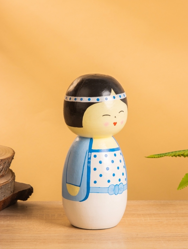 Деревянная кукла кокеши "Анеко" 9х9х21 см