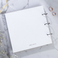 Книга пожеланий на свадьбу в деревянной обложке &laquo;Розы&raquo;.