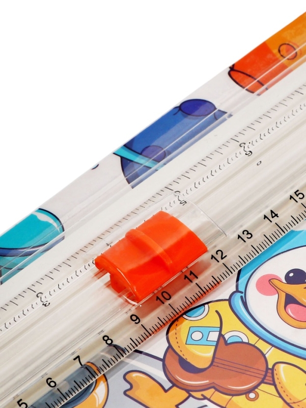 Резак для бумаги роликовый А4, до 3 листов, безопасное лезвие, длина реза 300мм, цвет белый