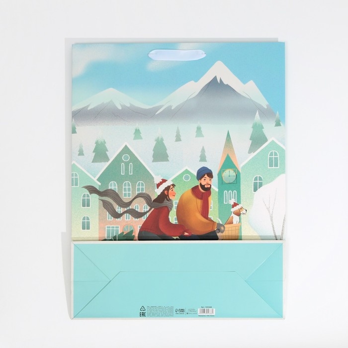 Пакет подарочный новогодний ламинированный &laquo;Счастье рядом с тобой&raquo;, L 31 х 40 х 11,5 см, Новый год