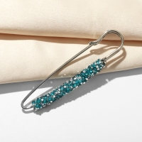 Булавка &laquo;Вечеринка&raquo; стразы, 7 см, цвет голубой в серебре