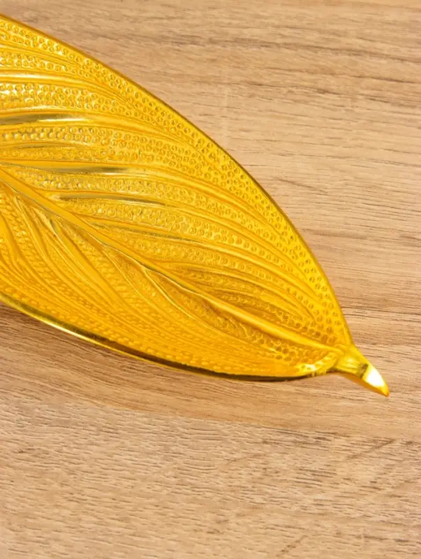 Подставка под благовония &laquo;Лист&raquo;, 23.5&times;8.5&times;2.5 см, алюминий, золотая