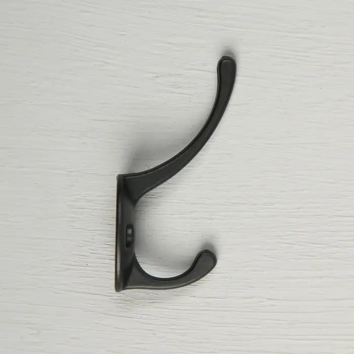 Крючок мебельный ТУНДРА TKd=002 LIGHT, двухрожковый, черный