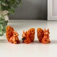 Сувенир полистоун "Белочка с пушистым хвостиком" МИКС 5х3х4,5 см