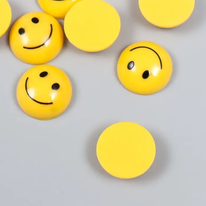 Декор для творчества пластик "Смайл" 0,9х2,3х2,3 см