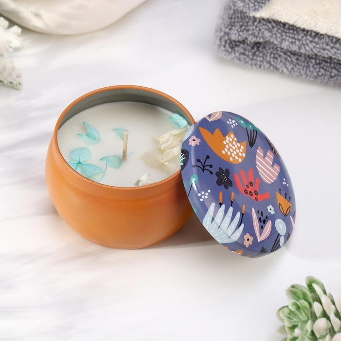 Свеча ароматическая из соевого воска с сухоцветом "Голубые колокольчики", 4,5х6 см, 80 г