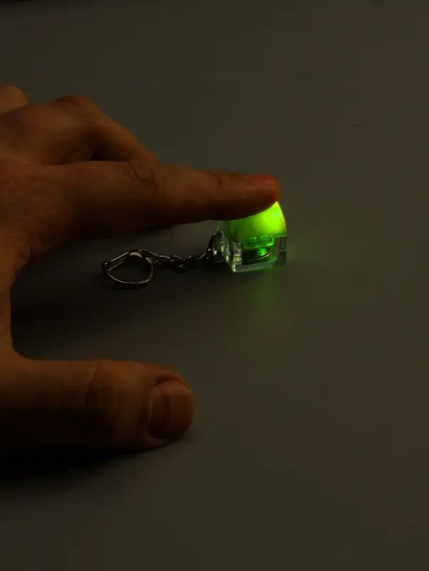 Брелок - антистресс для ключей на карабине &laquo;Кнопка кейкап&raquo;, световой, белый, 2&times;2&times;2.6 см