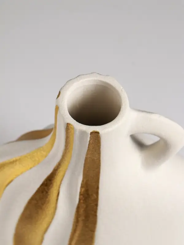 Ваза настольная керамика "Оделис" 21,5х16 см, белый