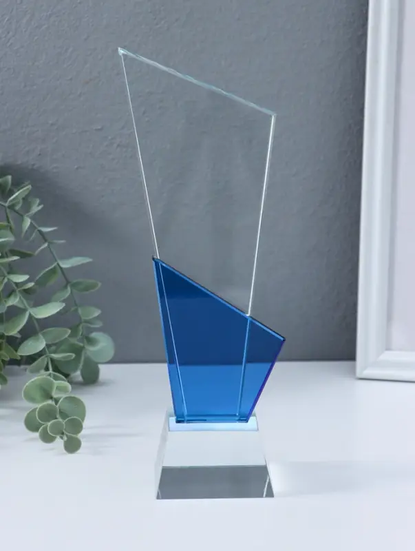 Стела наградная стекло "Обелиск" подставка h=4 ширина 6 и 8 см 5,7х8,2х25,2 см