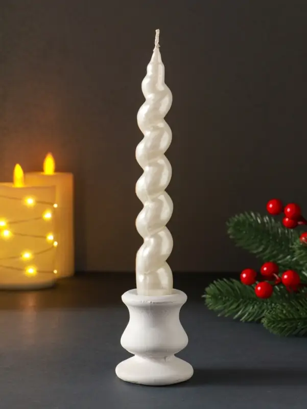 Свеча витая "LUXURY" 25*180 мм, лакированная, белая