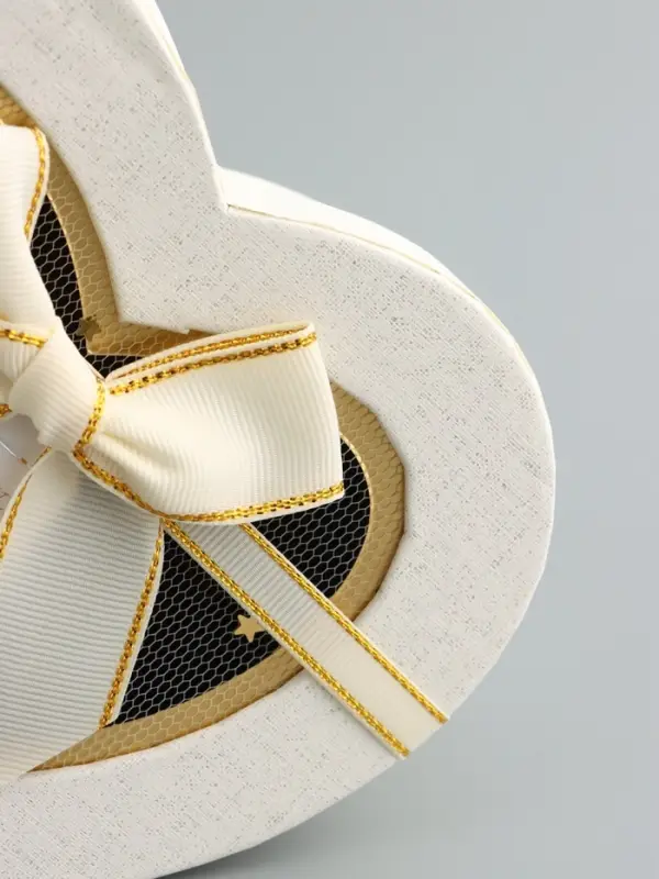 Набор коробок 3 в 1 сердца 22 х 20 х 9;  18.5 х 17 х 7.5; 16 х 14 х 6 см