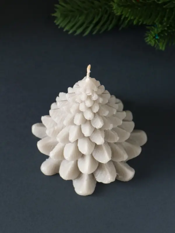 Свеча "Ель пушистая" 80х80х90 мм, серебро