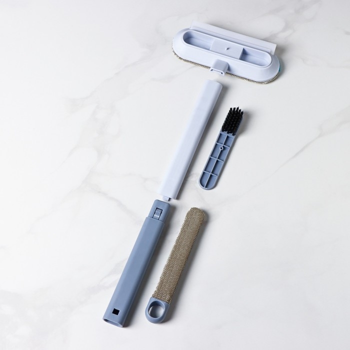 Щётка для окон Raccoon, длина 44 см, велюровая насадка 18,2&times;6,5 см, щётка для одежды 18,2&times;2 см, пластиковая щётка 2&times;14,5 см, силиконовый сгон 18,2 см