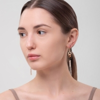 Серьги висячие со стразами &laquo;Вечерние&raquo; нить и кольцо, цвет белый в золоте,10 см