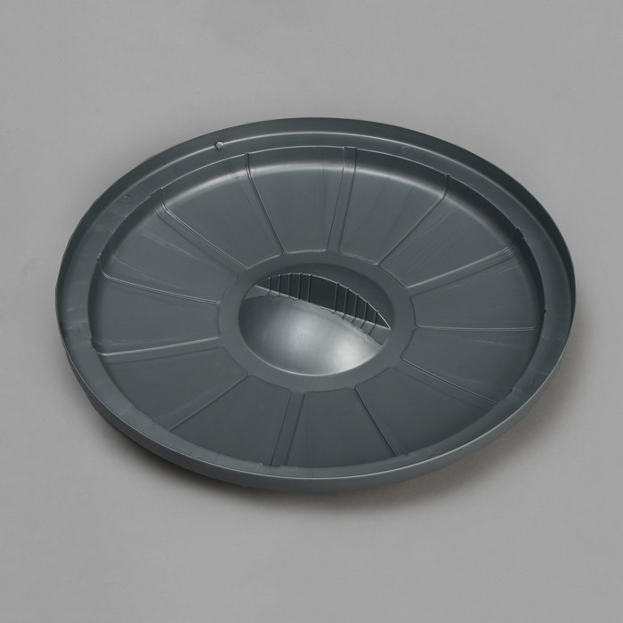 Бак хозяйственно-бытовой &laquo;Колор&raquo;, 40 л, с крышкой, цвет МИКС