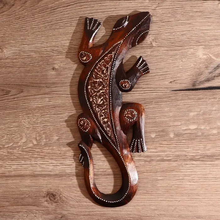 Панно дерево "Геккон" 31х11х1 см