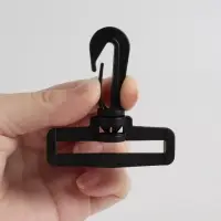 Карабин пластиковый, нагрузка до 35 кг, 60&times;65 мм / 50&times;5 мм, 2 шт., чёрный