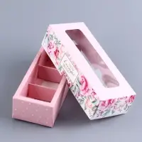 Коробка с обечайкой для 3 конфет, с окном &laquo;Презент&raquo;, 13&times;5&times;3.3 см