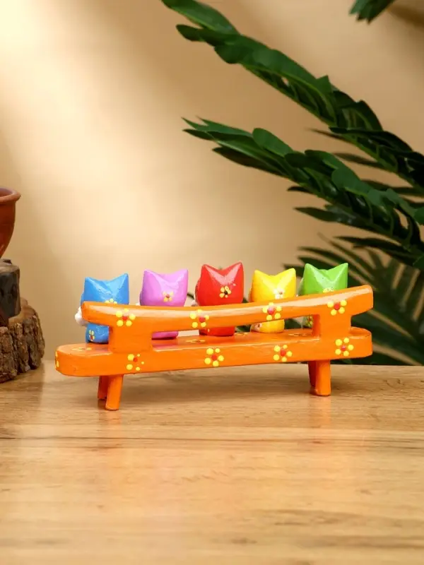 Сувенир "Котята на скамейке" дерево 19х8х6 см, цв. оранжевый