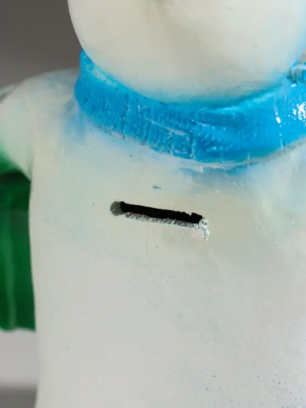 Фигура "Снеговик с подарком" 19 см, голубой