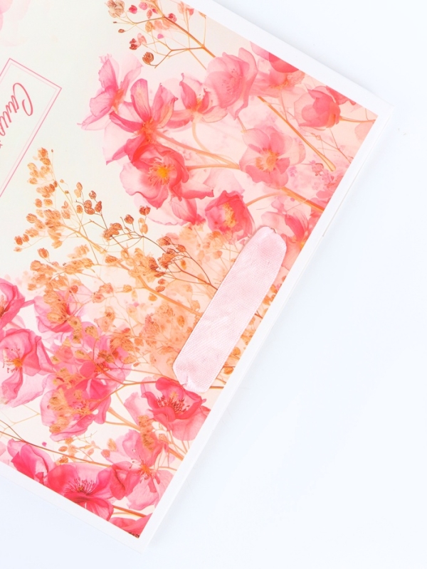 Пакет подарочный вертикальный &laquo;Самой прекрасной&raquo;, MS 18 х 23 х10 см