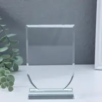 Стела наградная стекло "Плакетка" площадка 9,7х13 см 4,8х9,7х13,8 см