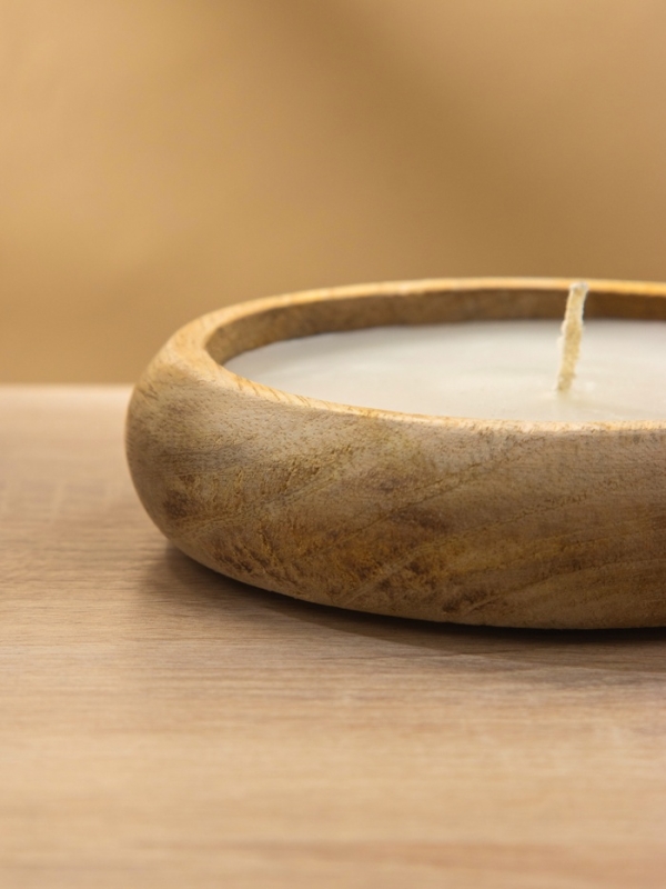 Свеча в деревянной чаше, парафин и соевый воск 12,5х12,5х2,5 см