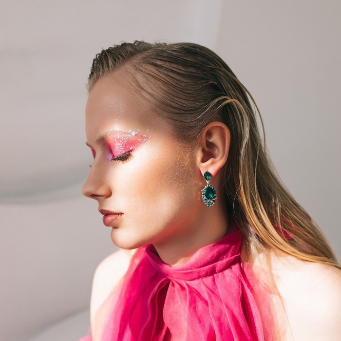 Серьги со стразами &laquo;Карнавал&raquo; шик, цвет зелёный в чернёном серебре