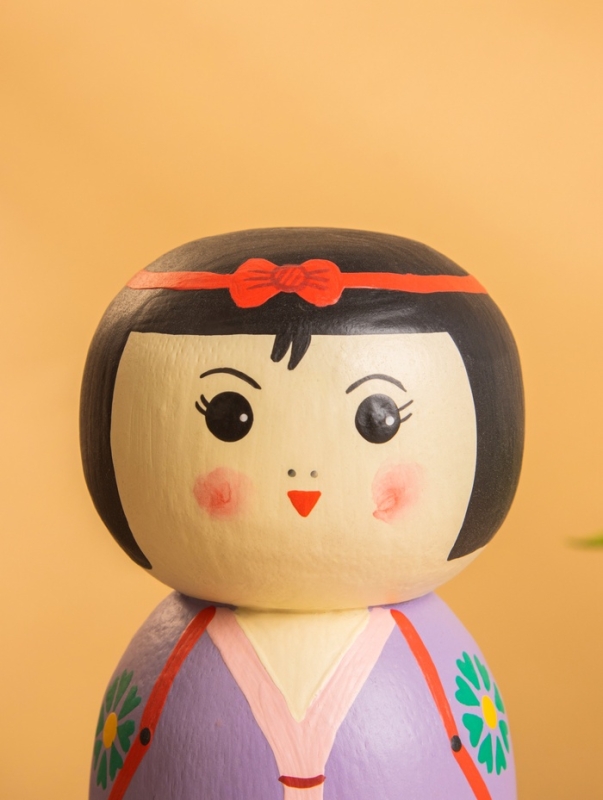 Деревянная кукла кокеши "Зои" 7х7,5х15 см