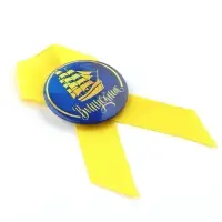 Значок с лентой на Выпускной &laquo;Выпускник&raquo;, d = 4,5 см