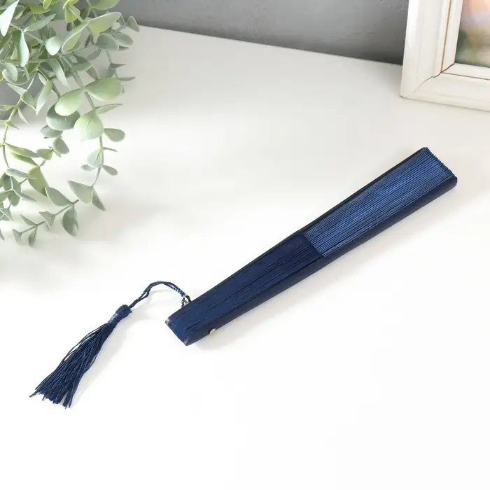 Веер дерево, текстиль h=21 см "Синии лилии и бабочки" синий, с кисточкой