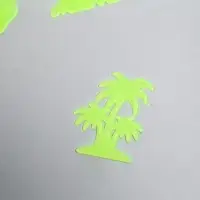 Наклейка фосфорная "Трицератопс" с клеевыми подушечками набор 2 шт МИКС 29,5х25 см