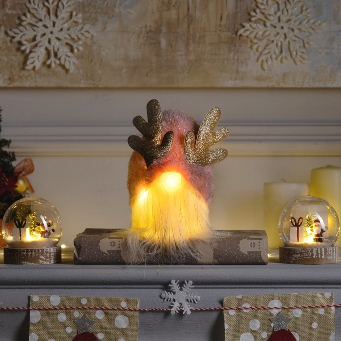 Светодиодная фигура &laquo;Гном розовый&raquo; 12 &times; 19 &times; 12 см, текстиль, батарейки AG10х3 (в комплекте), свечение тёплое белое