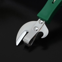 Открывашка - штопор Доляна &laquo;Польза&raquo;, 14,5 см, цвет зелёный