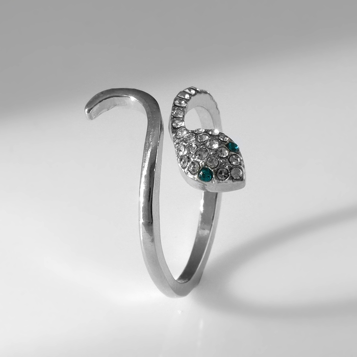 Новый год! Символ года 2025! Кольцо &laquo;Змея&raquo; миниатюрная, цвет бело-зелёный в серебре, безразмерное