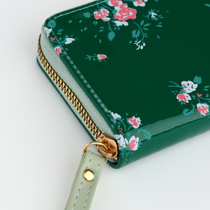 Кошелёк женский на молнии, лакированный, цвет зелёный