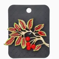 Брошь "Веточка Калины", цвет красно-коричневый в золоте